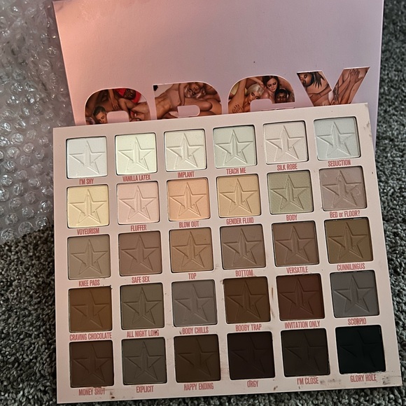 Jeffree star - Picture 1 of 3